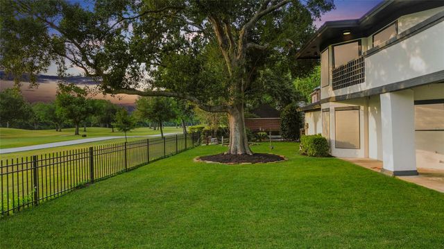 7827 Alamar Drive, Houston, TX 77095