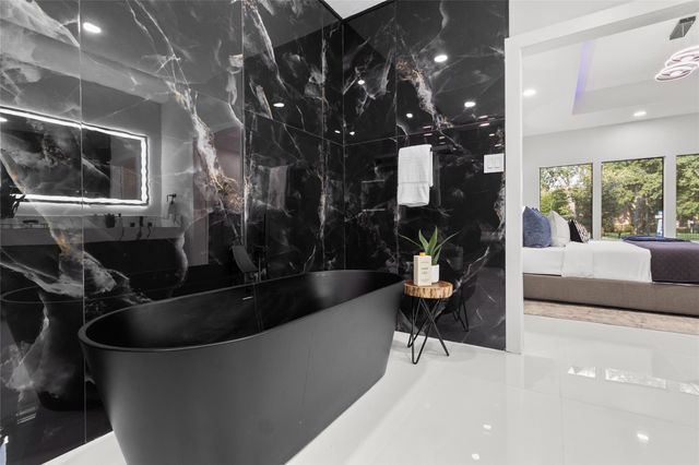 7827 Alamar Drive, Houston, TX 77095