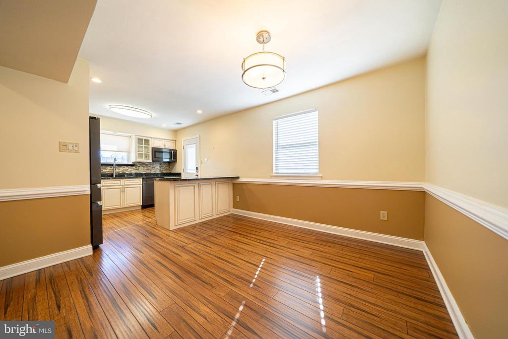 123 WINFIELD CT, FAIRLESS HILLS, PA 19030 — photo 5
