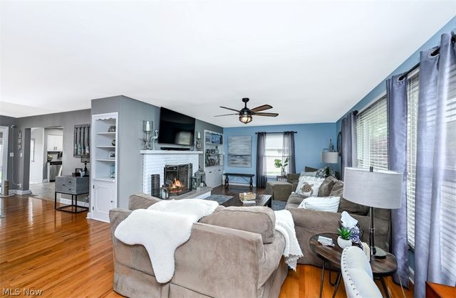29163 Schwartz Rd Road, Westlake, OH 44145