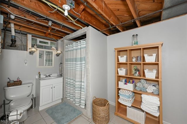 29163 Schwartz Rd Road, Westlake, OH 44145