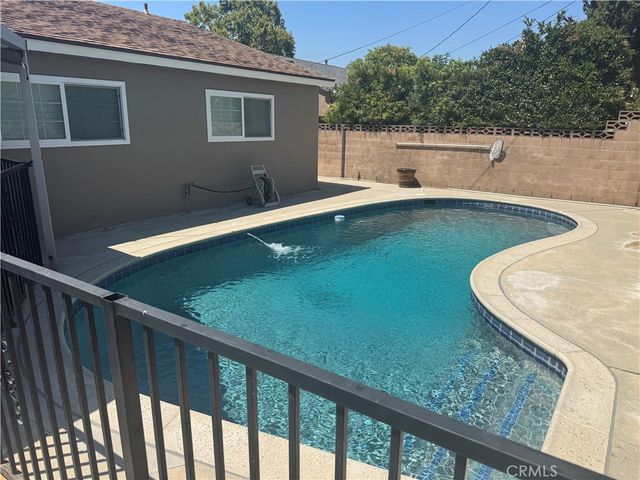 22537 Paraguay Drive, Saugus, CA 91350