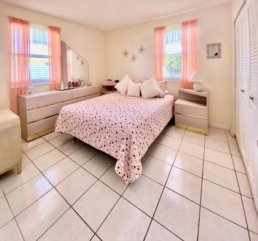 938 Sumter Road E E, West Palm Beach, FL 33415