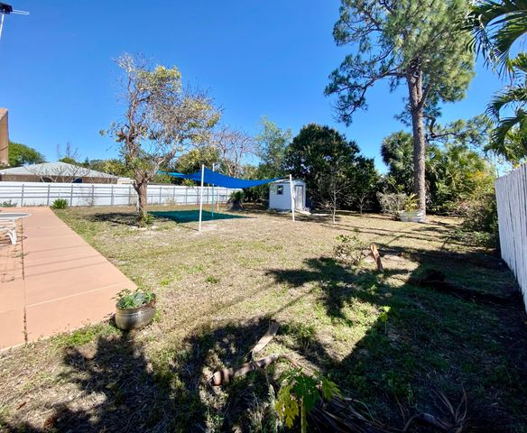 938 Sumter Road E E, West Palm Beach, FL 33415