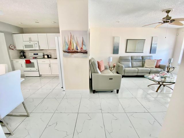 938 Sumter Road E E, West Palm Beach, FL 33415