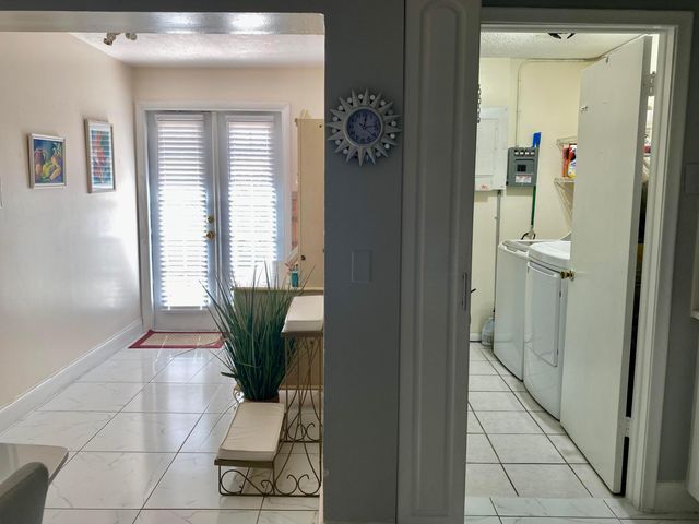 938 Sumter Road E E, West Palm Beach, FL 33415