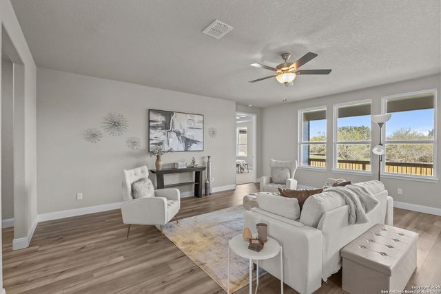 283 Jereth Crossing, Castroville, TX 78009