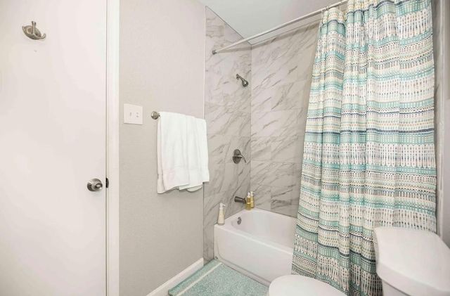 1407 E 35th Street, Houston, TX 77022
