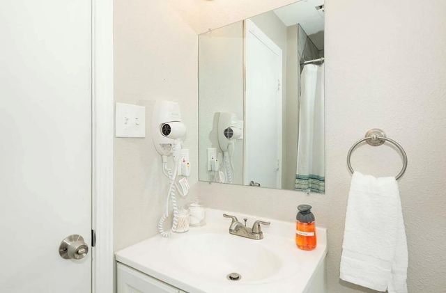 1407 E 35th Street, Houston, TX 77022