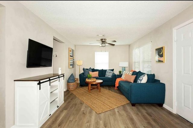 1407 E 35th Street, Houston, TX 77022