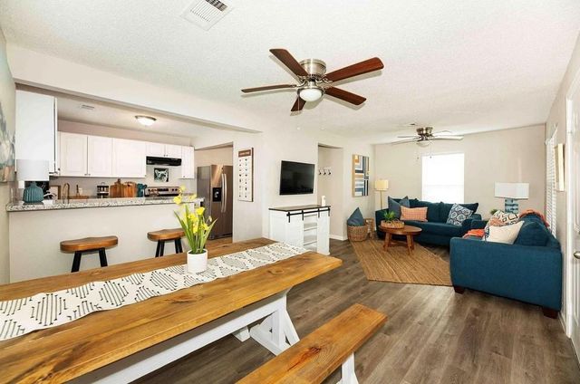 1407 E 35th Street, Houston, TX 77022