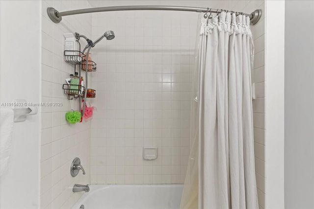 10014 Hammocks Blvd 204-4, Miami, FL 33196