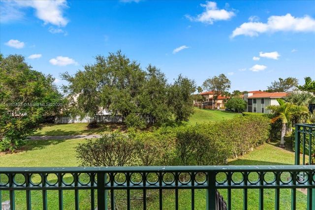 10014 Hammocks Blvd 204-4, Miami, FL 33196