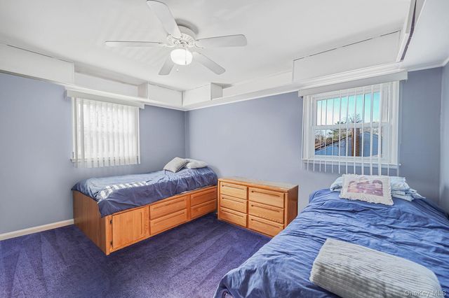 7 Marlowe Place, Greenlawn, NY 11740