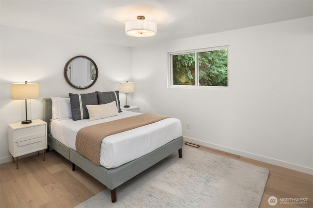 13307 NE 77th Street, Redmond, WA 98052