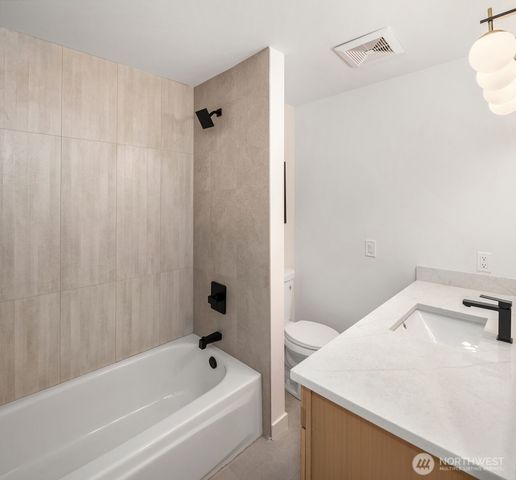 13307 NE 77th Street, Redmond, WA 98052