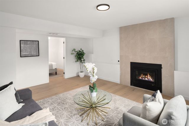 13307 NE 77th Street, Redmond, WA 98052