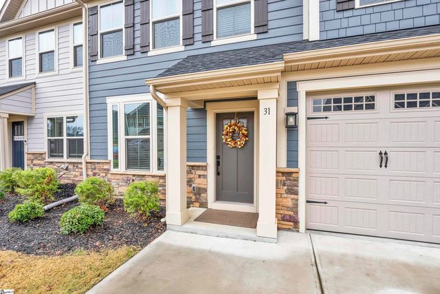 31 Moss Hollow Way, Simpsonville, SC 29680