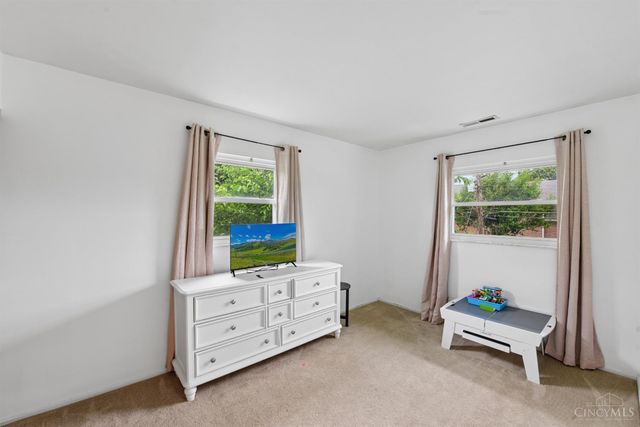 583 Stillwater Drive, Delhi Twp, OH 45238