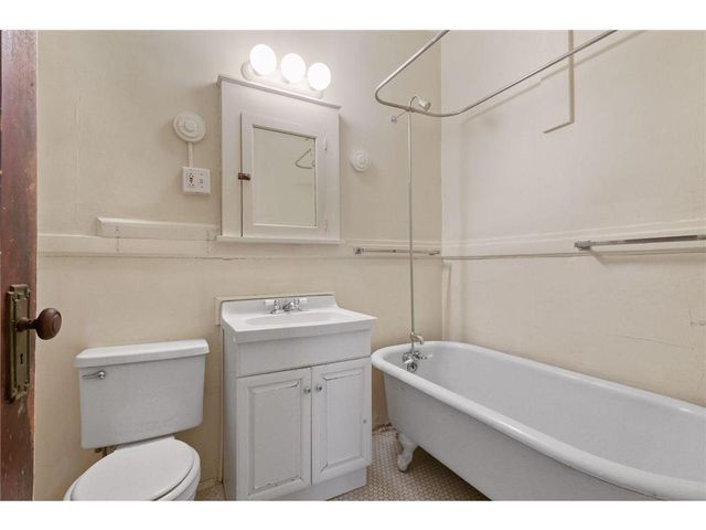 1941 Fremont Avenue S 4, Minneapolis, MN 55403