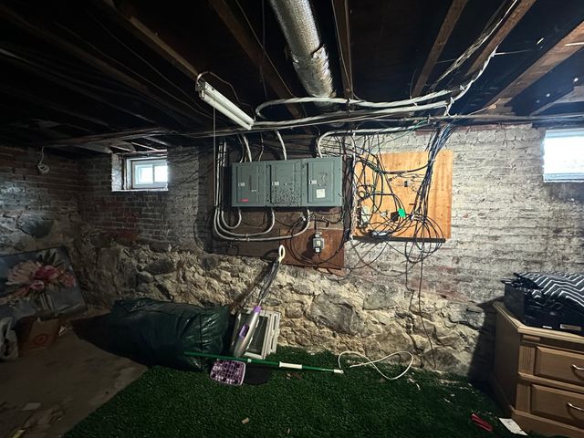 99 Pearl Ave 1, Revere, MA 02151