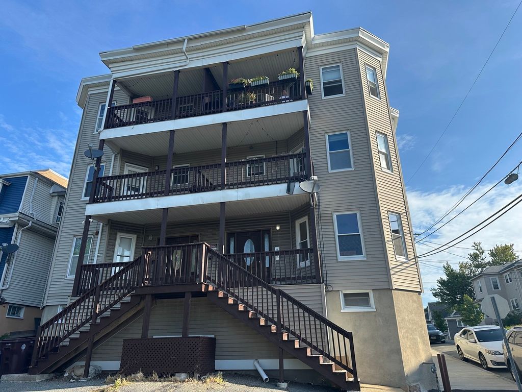 99 Pearl Ave 1, Revere, MA 02151