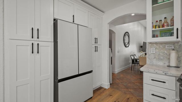 640 Elsa Dr, Santa Rosa, CA 95407