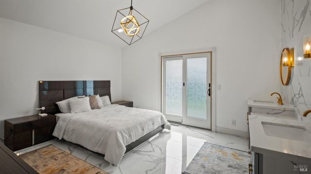 640 Elsa Dr, Santa Rosa, CA 95407