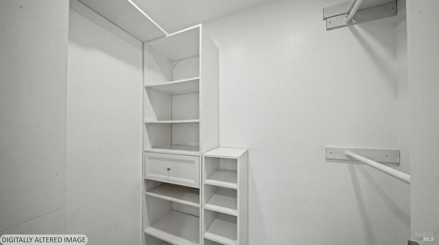 640 Elsa Dr, Santa Rosa, CA 95407