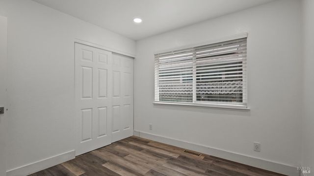 640 Elsa Dr, Santa Rosa, CA 95407