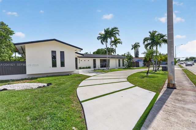 8430 SW 88th St, Miami, FL 33156