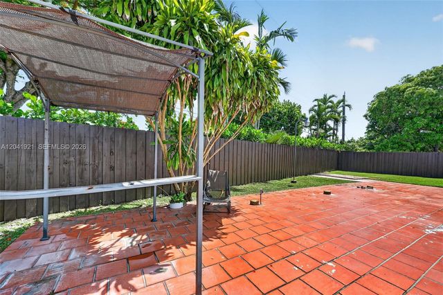 8430 SW 88th St, Miami, FL 33156