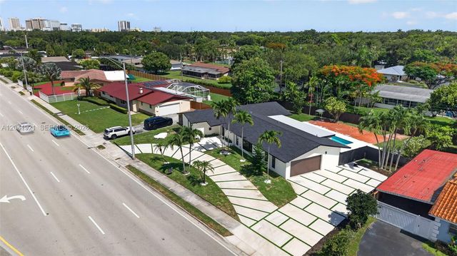 8430 SW 88th St, Miami, FL 33156