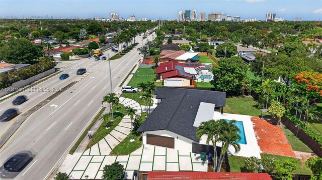 8430 SW 88th St, Miami, FL 33156