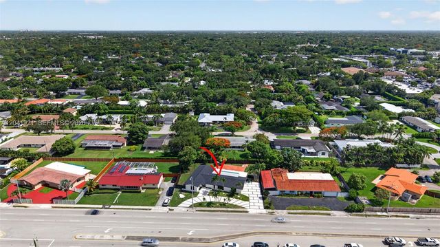 8430 SW 88th St, Miami, FL 33156