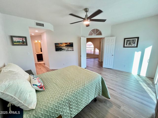 10249 N 12TH Place 2, Phoenix, AZ 85020