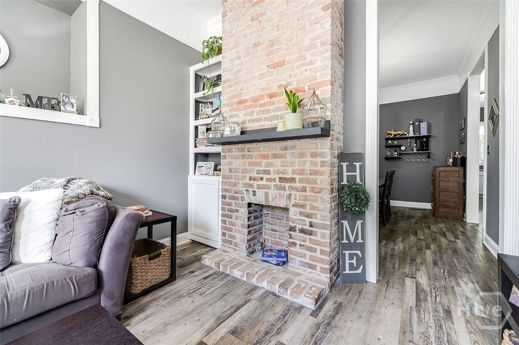 Image 10 of property listing at 522 Nicoll Street, Savannah, GA 31401