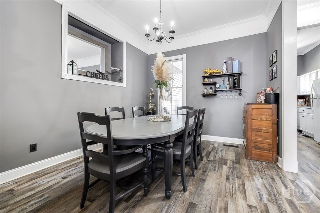 Image 11 of property listing at 522 Nicoll Street, Savannah, GA 31401