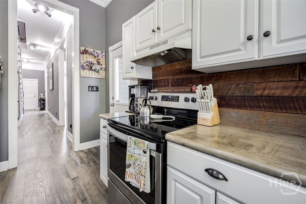 Image 19 of property listing at 522 Nicoll Street, Savannah, GA 31401