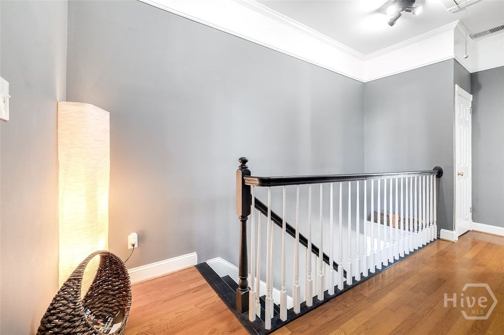 Image 21 of property listing at 522 Nicoll Street, Savannah, GA 31401