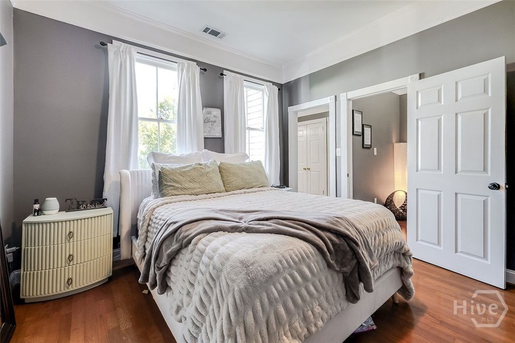 Image 23 of property listing at 522 Nicoll Street, Savannah, GA 31401