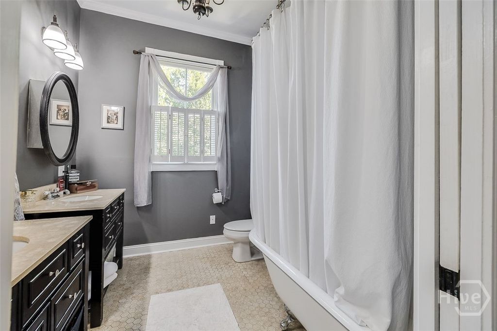 Image 29 of property listing at 522 Nicoll Street, Savannah, GA 31401