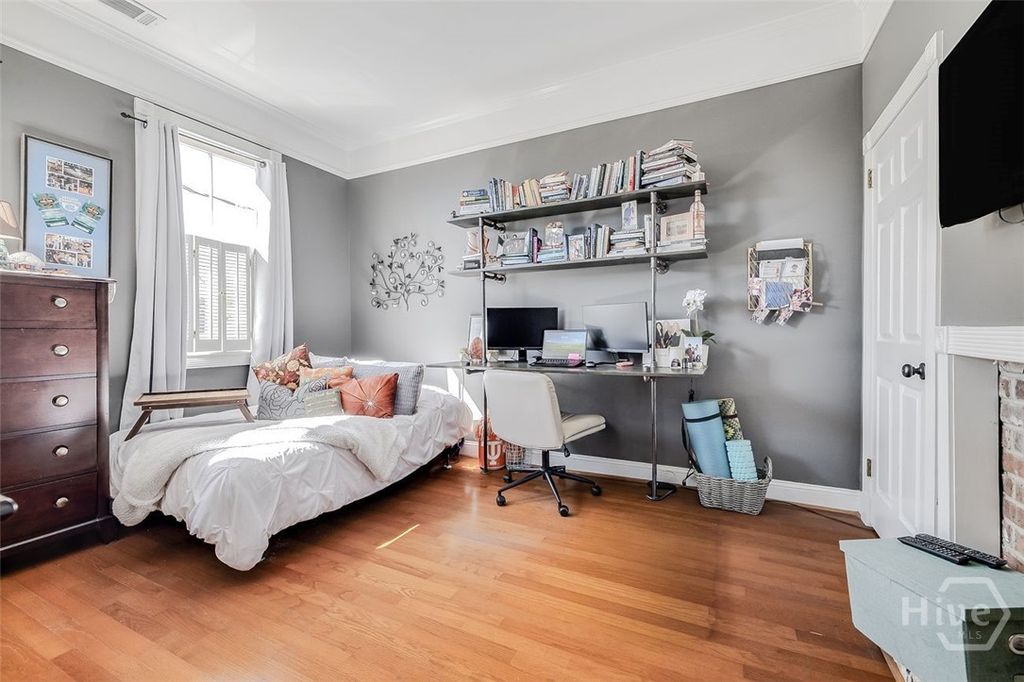 Image 31 of property listing at 522 Nicoll Street, Savannah, GA 31401