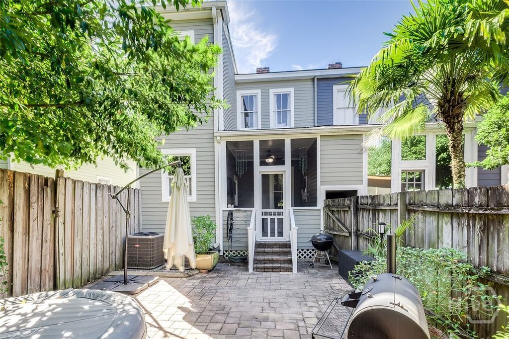 Image 40 of property listing at 522 Nicoll Street, Savannah, GA 31401