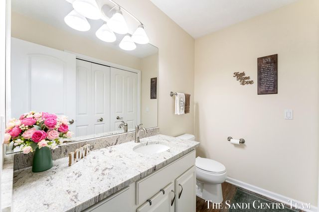 145 Stonegate Court, Spring Lake Vllg, MI 49456