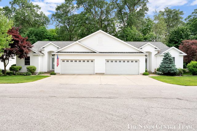 145 Stonegate Court, Spring Lake Vllg, MI 49456