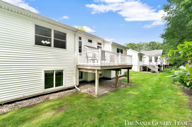 145 Stonegate Court, Spring Lake Vllg, MI 49456