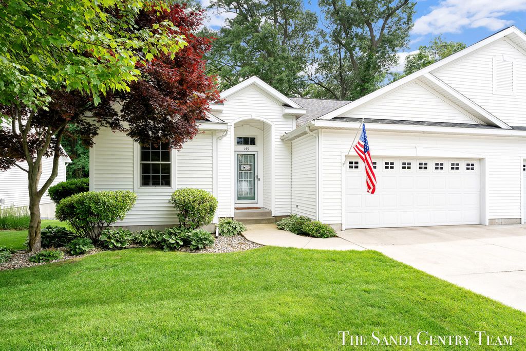 145 Stonegate Court, Spring Lake Vllg, MI 49456