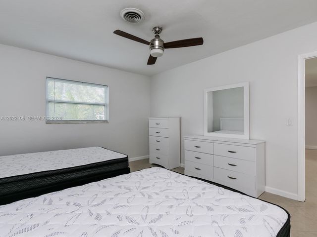 870 NE 182nd St, North Miami Beach, FL 33162