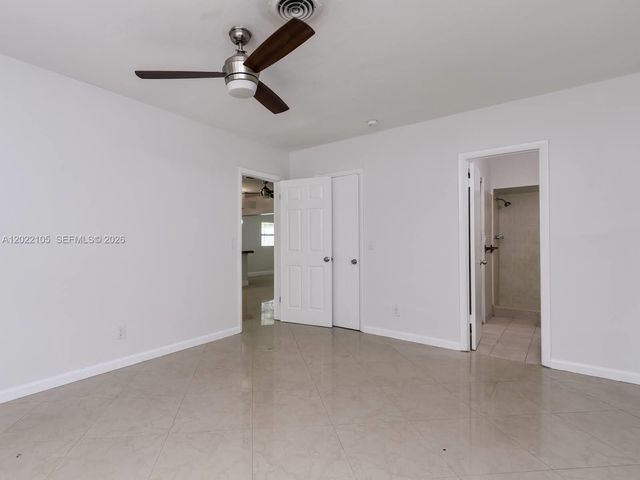 870 NE 182nd St, North Miami Beach, FL 33162